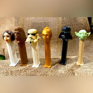 6 Star Wars Vintage Pez Dispensers. Previously owned in very good condition.